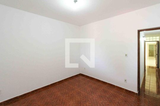 Quarto 1 de casa à venda com 4 quartos, 230m² em Jardim Ângela (Zona Leste), São Paulo