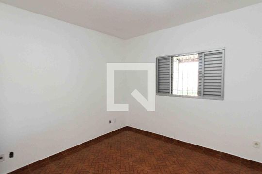 Quarto 1 de casa à venda com 4 quartos, 230m² em Jardim Ângela (Zona Leste), São Paulo