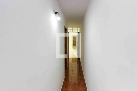 Corredor de casa à venda com 4 quartos, 230m² em Jardim Ângela (Zona Leste), São Paulo