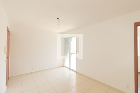 Sala de apartamento para alugar com 2 quartos, 45m² em Guaratiba, Rio de Janeiro