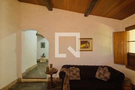 Sala 2 de casa à venda com 3 quartos, 485m² em Pampulha, Belo Horizonte