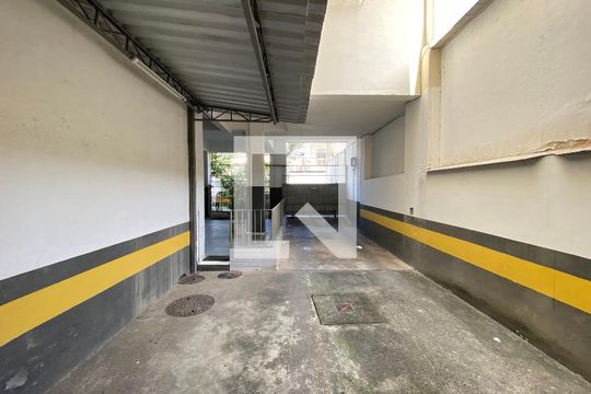 Garagem de apartamento para alugar com 2 quartos, 67m² em Todos Os Santos, Rio de Janeiro