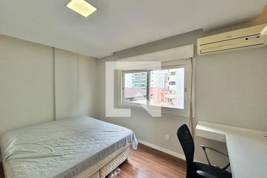 Quarto de apartamento à venda com 1 quarto, 60m² em Centro, São Leopoldo