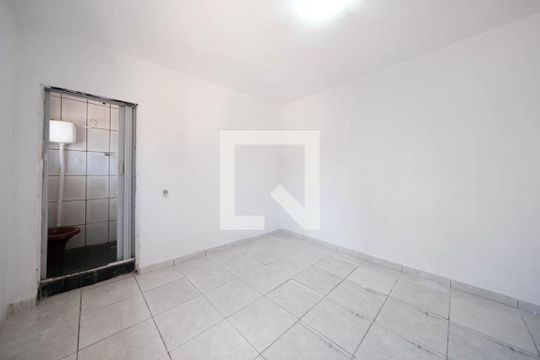 Suíte de casa à venda com 2 quartos, 75m² em Vila Ponte Rasa, São Paulo