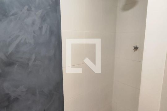Apartamento à venda com 2 quartos, 40m² em Padroeira, Osasco