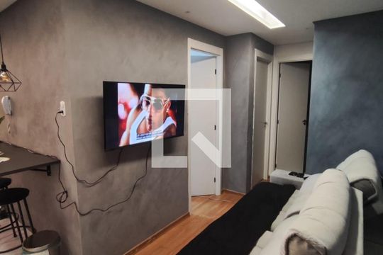 Apartamento à venda com 2 quartos, 40m² em Padroeira, Osasco