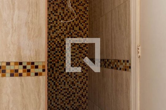 Banheiro de apartamento à venda com 3 quartos, 150m² em Estácio, Rio de Janeiro
