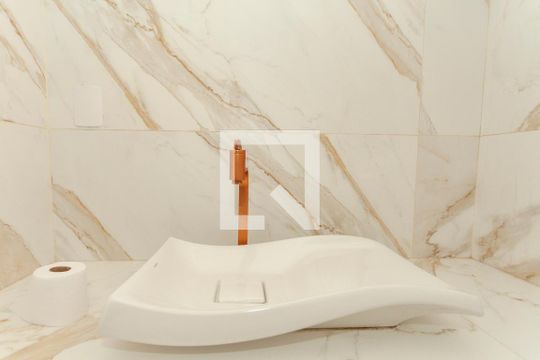 Lavabo de casa à venda com 4 quartos, 420m² em Jardim Prudência, São Paulo