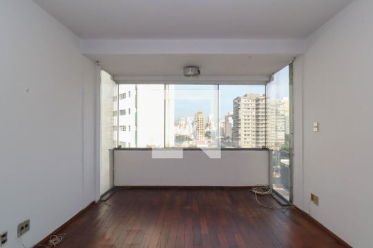 Sala de apartamento para alugar com 3 quartos, 135m² em Jardim Paulista, São Paulo
