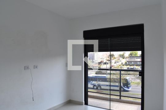 Quarto 2 de apartamento para alugar com 2 quartos, 75m² em Jardim das Américas, Curitiba