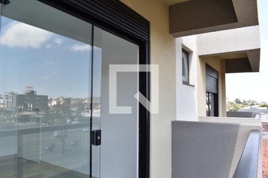 Sacada do Quarto 1 de apartamento para alugar com 2 quartos, 75m² em Jardim das Américas, Curitiba