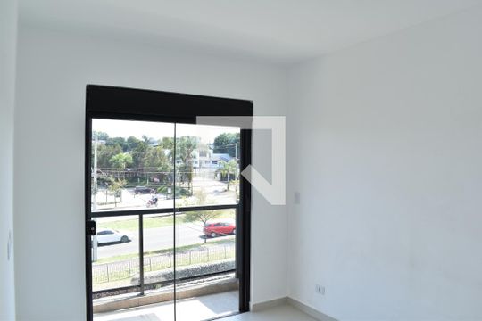 Quarto 1 de apartamento para alugar com 2 quartos, 75m² em Jardim das Américas, Curitiba