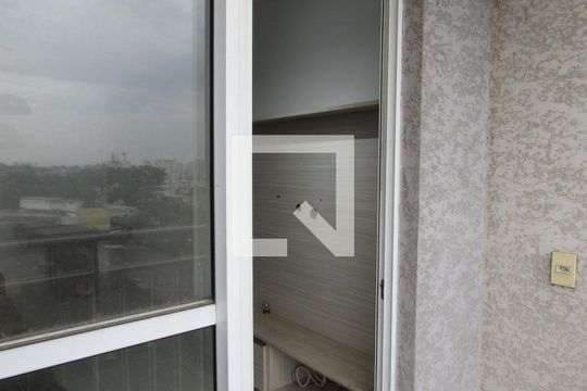 Varanda de apartamento à venda com 2 quartos, 49m² em Quitaúna, Osasco