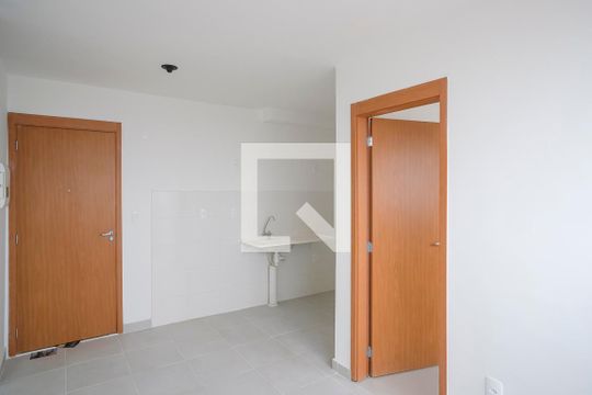 Sala de apartamento para alugar com 2 quartos, 38m² em Vila Palmares, Santo André