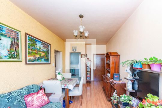 Sala de apartamento à venda com 3 quartos, 70m² em Barro Preto, Belo Horizonte