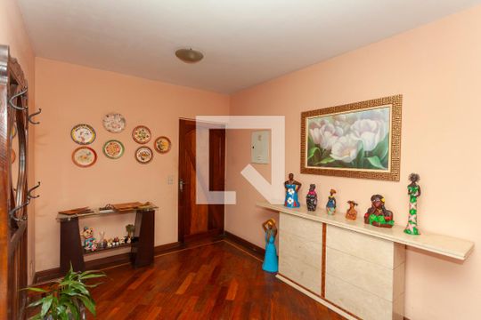 Entrada de apartamento à venda com 2 quartos, 65m² em Interlagos, São Paulo