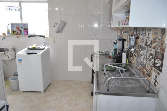 Cozinha e Área de Serviço de apartamento para alugar com 2 quartos, 77m² em Riachuelo, Rio de Janeiro
