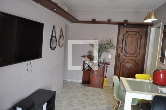 Sala de apartamento para alugar com 2 quartos, 77m² em Riachuelo, Rio de Janeiro