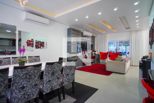 Sala de casa de condomínio à venda com 3 quartos, 241m² em Sarandi, Porto Alegre
