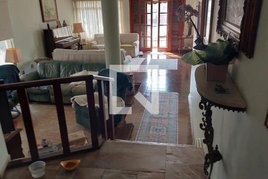 Sala de casa à venda com 3 quartos, 300m² em Alphaville, Santana de Parnaíba