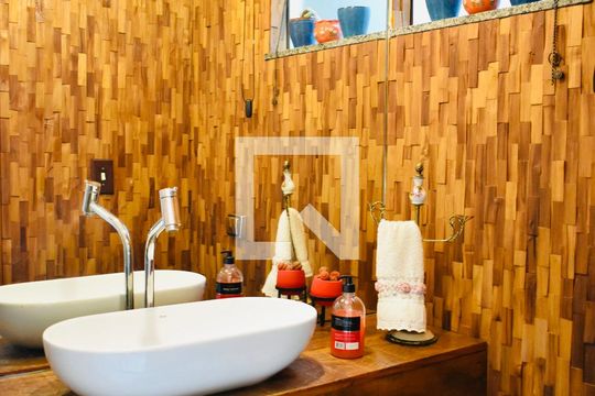 Lavabo de casa à venda com 3 quartos, 132m² em Vila da Saúde, São Paulo