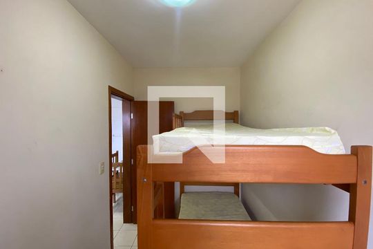 Quarto 2 de apartamento para alugar com 2 quartos, 65m² em Guilhermina, Praia Grande