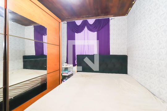 Quarto 2 de apartamento para alugar com 2 quartos, 46m² em Itaquera, São Paulo