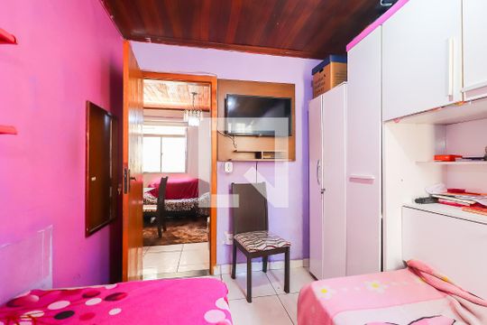 Quarto 1 de apartamento para alugar com 2 quartos, 46m² em Itaquera, São Paulo