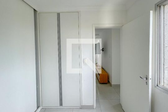 Apartamento à venda com 2 quartos, 60m² em Santa Monica, Belo Horizonte