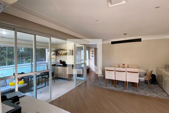 Sala de apartamento à venda com 3 quartos, 143m² em Vila Yara, Osasco