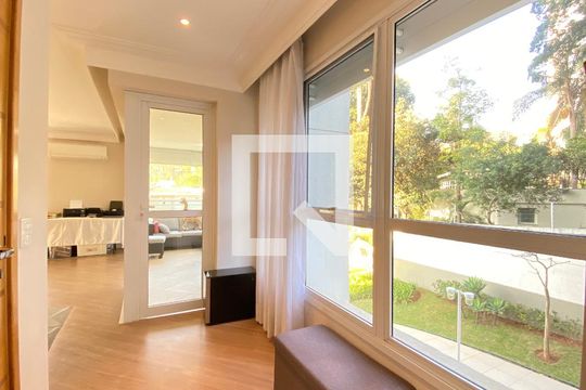 Sala de apartamento à venda com 3 quartos, 143m² em Vila Yara, Osasco