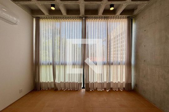 Sala de apartamento para alugar com 1 quarto, 35m² em Brooklin, São Paulo