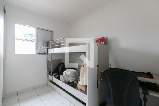 Quarto 1  de casa de condomínio à venda com 2 quartos, 72m² em Vila Taquari, São Paulo