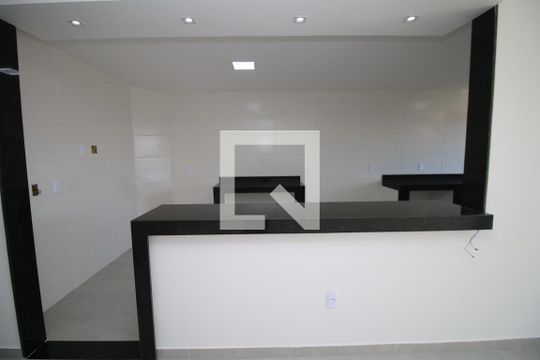 Cozinha de casa à venda com 4 quartos, 320m² em Jardim Guanabara, Rio de Janeiro