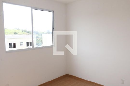 Quarto 2 de apartamento para alugar com 2 quartos, 48m² em Jardim Alvorada, Nova Iguaçu