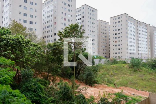 Vista da Sala de apartamento para alugar com 2 quartos, 42m² em Jardim Boa Vista (zona Oeste), Osasco