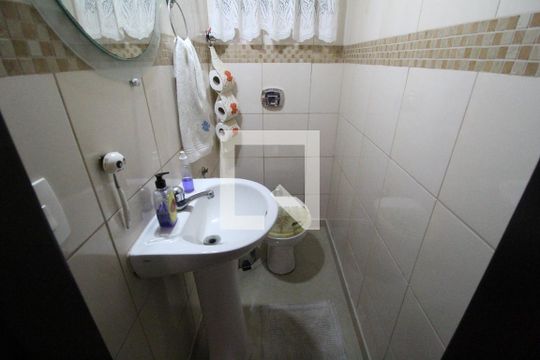 Lavabo de casa de condomínio à venda com 3 quartos, 70m² em Anil, Rio de Janeiro