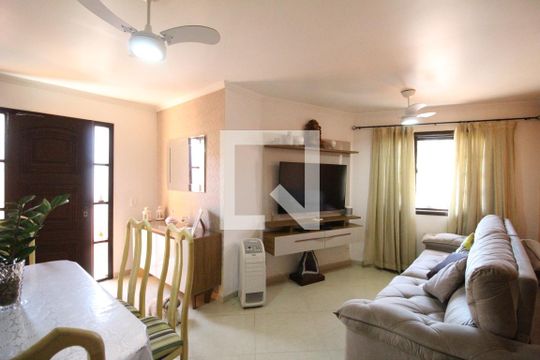 Sala de casa de condomínio à venda com 3 quartos, 70m² em Anil, Rio de Janeiro