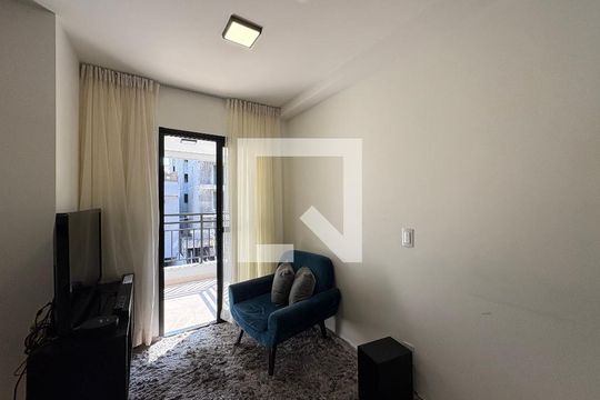 Sala de apartamento à venda com 2 quartos, 48m² em Campestre, Santo André