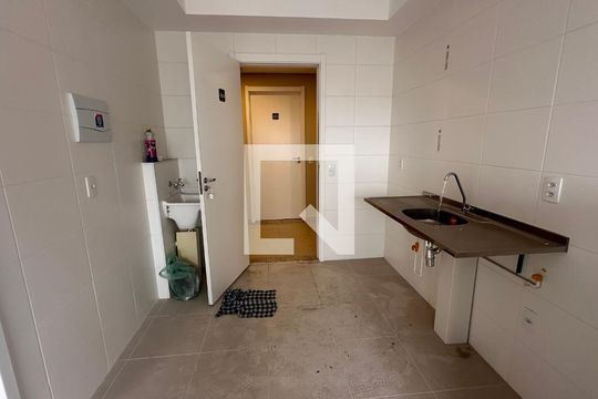 Kitnet/Studio à venda com 1 quarto, 27m² em Vila das Belezas, São Paulo