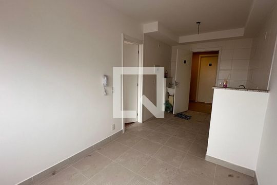 Kitnet/Studio à venda com 1 quarto, 27m² em Vila das Belezas, São Paulo