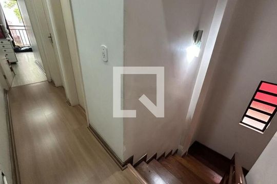 Casa à venda com 3 quartos, 130m² em Vila Carrão, São Paulo