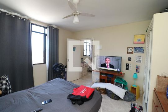 Suíte 1 de casa para alugar com 3 quartos, 90m² em Jardim Carioca, Rio de Janeiro