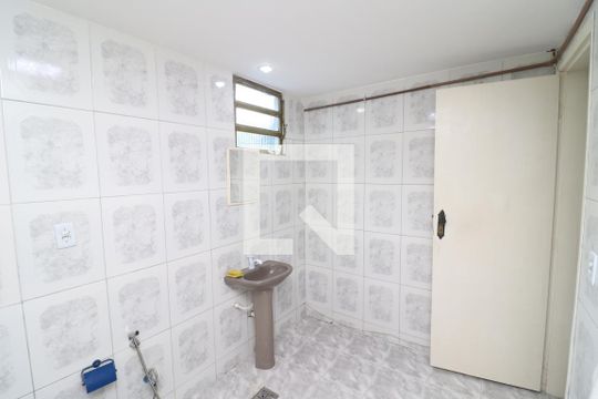 Banheiro da Suíte 2 de casa para alugar com 3 quartos, 90m² em Jardim Carioca, Rio de Janeiro