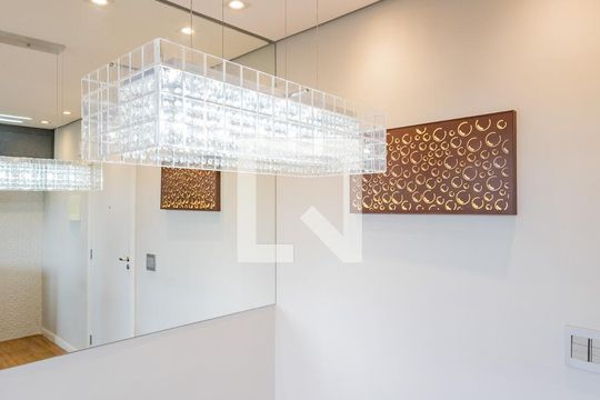 Sala de apartamento para alugar com 2 quartos, 38m² em Usina Piratininga, São Paulo