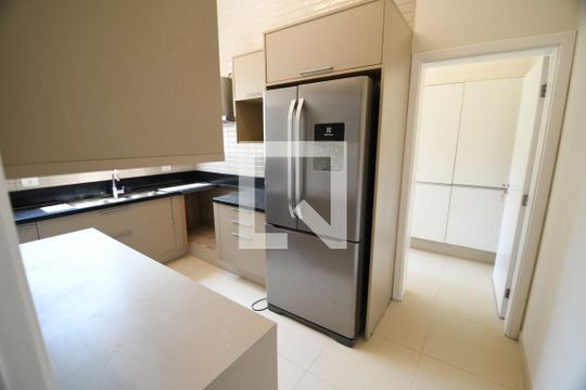 Cozinha de casa de condomínio à venda com 2 quartos, 156m² em Chácara Bela Vista, Campinas