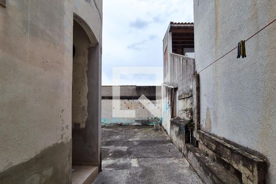 Quintal de casa à venda com 3 quartos, 230m² em Vila Vianas, São Bernardo do Campo