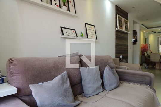 Sala 1 de casa de condomínio à venda com 3 quartos, 132m² em Pechincha, Rio de Janeiro