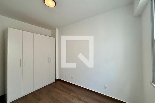 Quarto 1 de apartamento à venda com 3 quartos, 178m² em Leblon, Rio de Janeiro