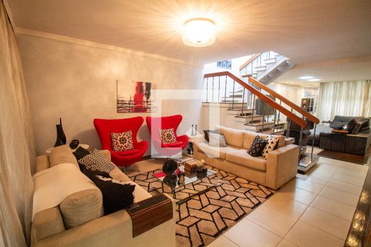 Sala de casa à venda com 4 quartos, 242m² em Cidade Monções, São Paulo